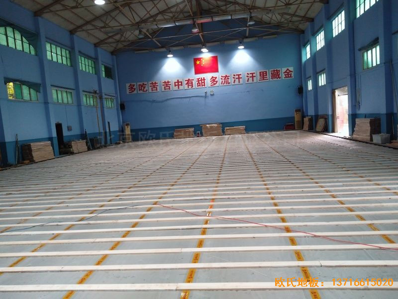湖北武汉新华路体育场羽毛球馆体育木地板铺装案例