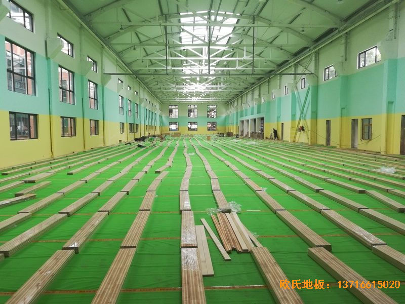 郑州中原区酷康篮球馆运动木地板铺装案例