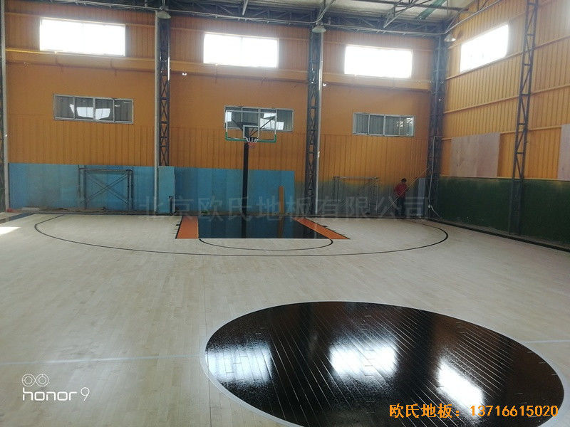 上海卫清东路弄麦子俱乐部运动木地板铺装案例5