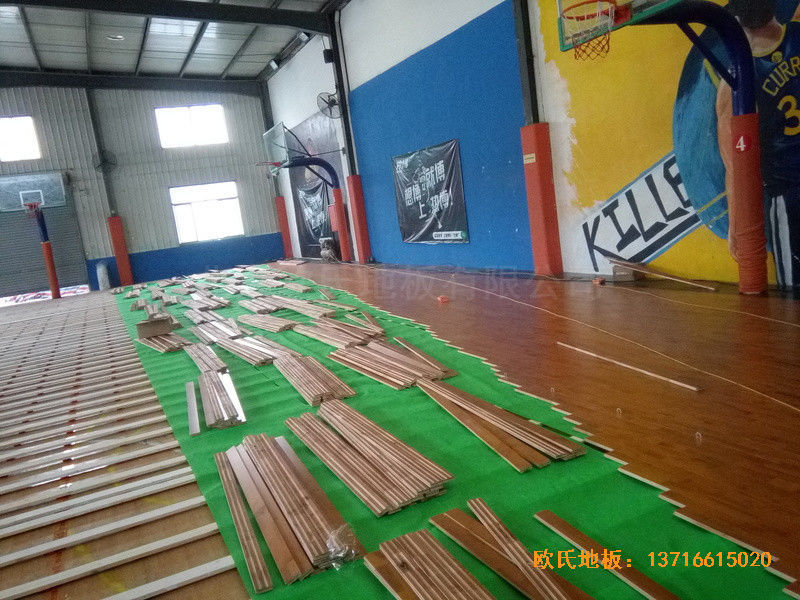 上海闵行kBT蓝球训练馆体育木地板铺设案例2