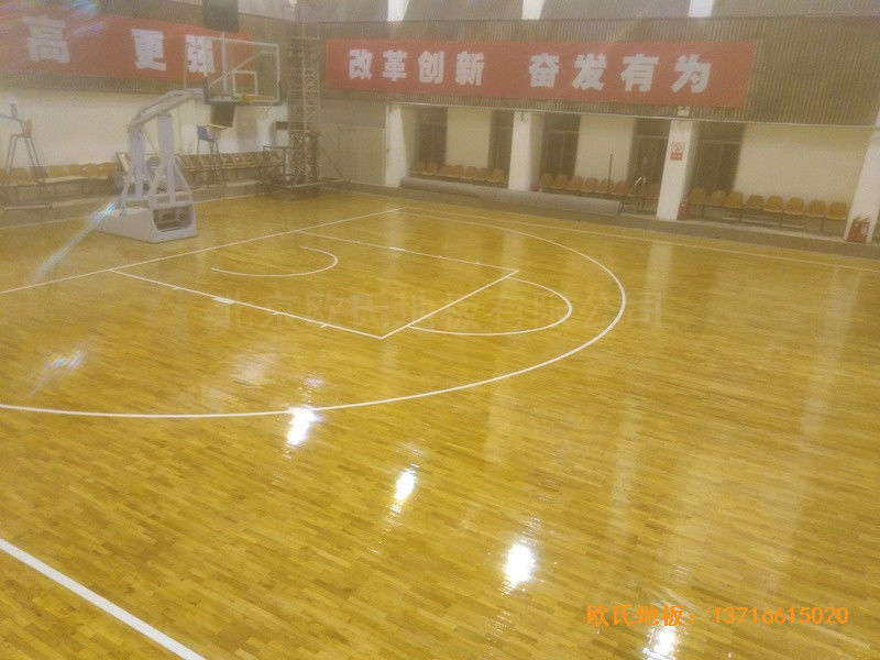 山西璐安集团篮球馆运动木地板铺装案例4