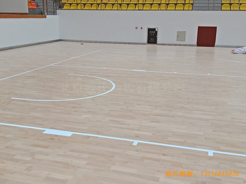 广州外语外贸大学北校区体育馆运动木地板铺装案例5