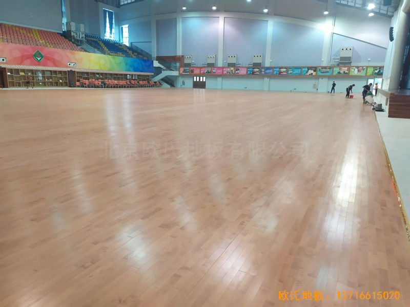 广州广东实验中学体育馆运动地板铺装案例4