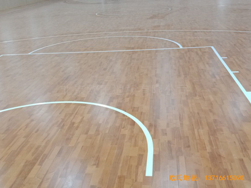 广西南宁雅贵综合训练馆体育木地板铺设案例5