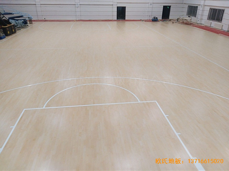 新疆克拉玛依消防大队篮球馆体育木地板安装案例5