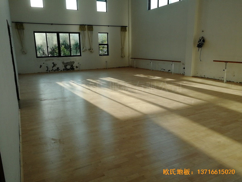 杭州建德篮球馆体育木地板铺装案例5