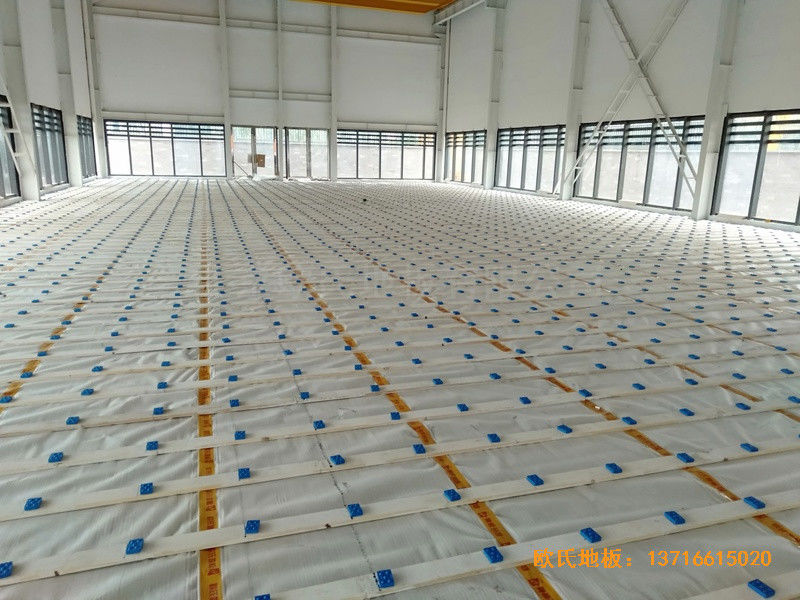 武汉青山区江滩体育馆体育木地板铺装案例1