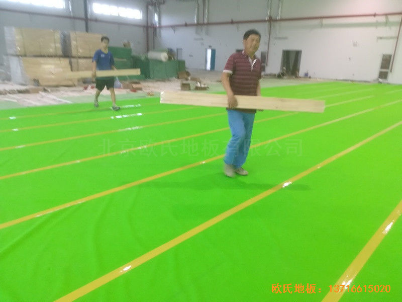 江苏上海大众仪征分公司运动馆体育地板安装案例2