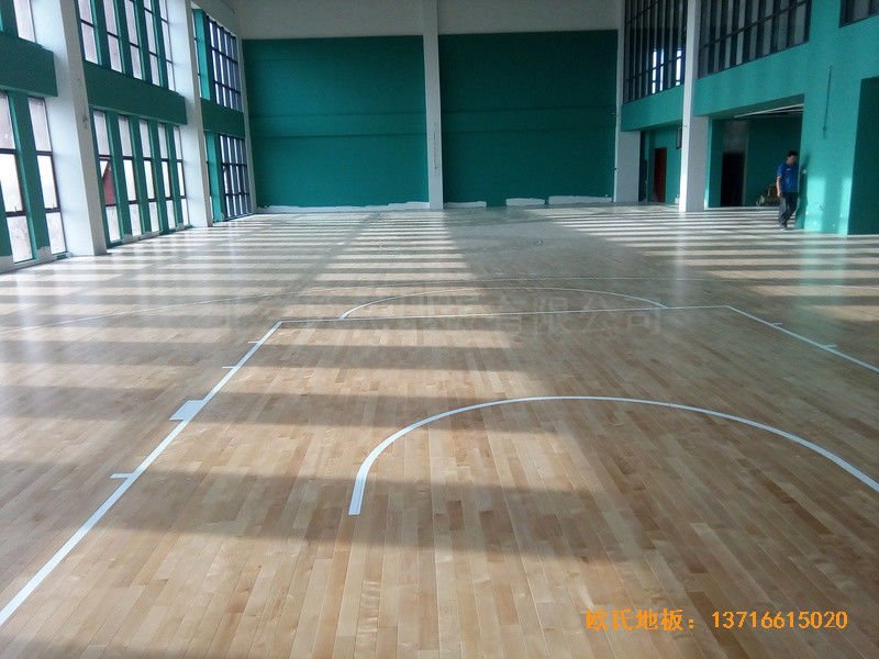江苏南京汉风公司篮球馆运动木地板铺设案例0