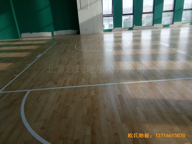 江苏南京汉风公司篮球馆运动木地板铺设案例4