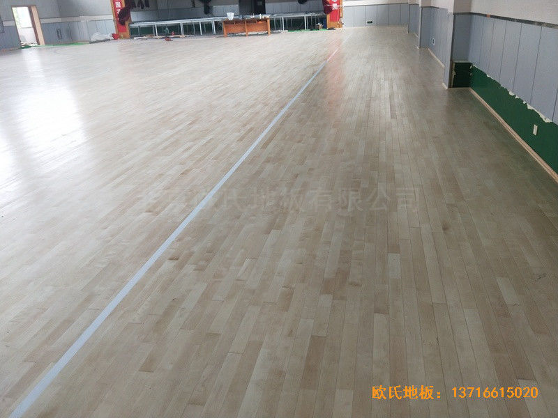 江苏宜兴东域小学篮球馆运动地板铺装案例2