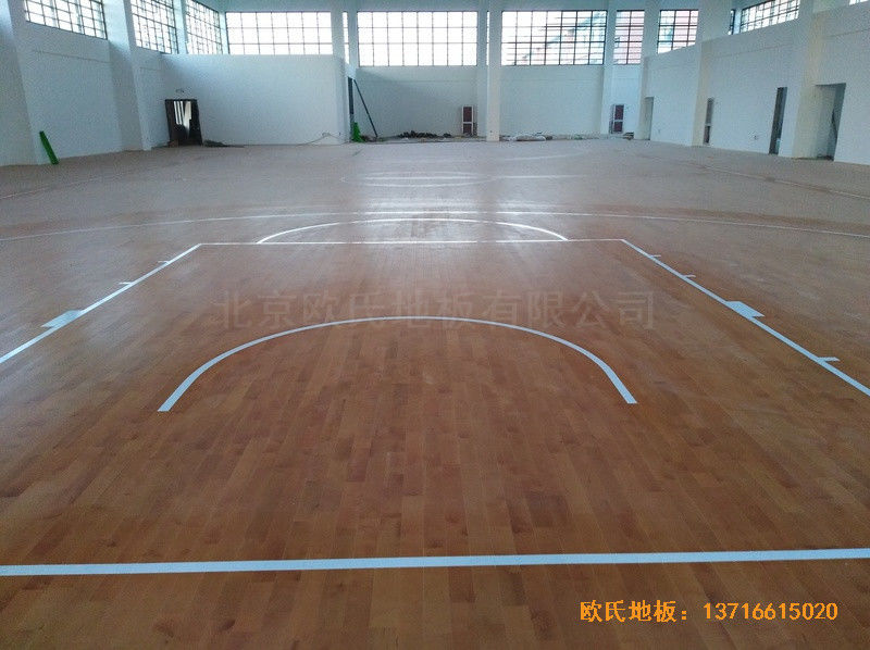 江苏徐州悦城小学篮球馆运动地板铺装案例0