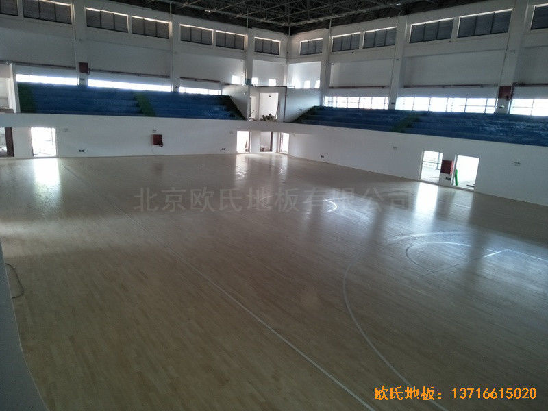江西赣州天娇中学运动馆运动木地板施工案例0