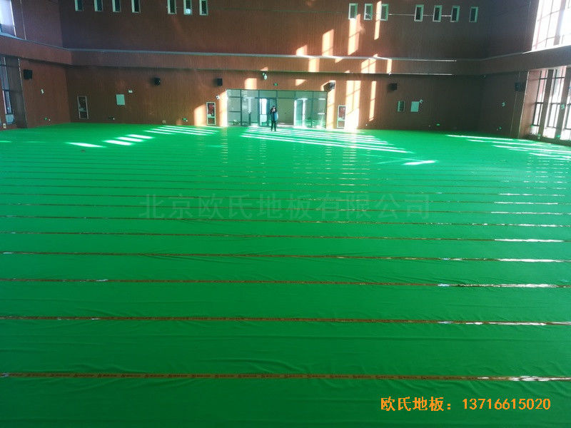 河南较好的中学篮球馆体育地板铺设案例2