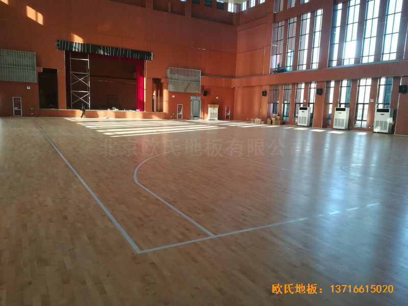 河南较好的中学篮球馆体育地板铺设案例5