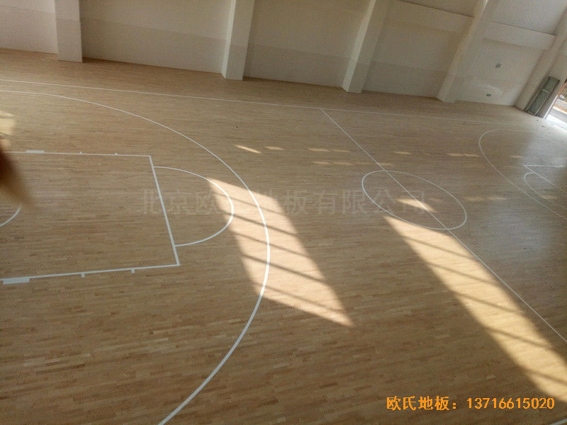 洛阳伊水小学篮球馆运动木地板铺设案例1