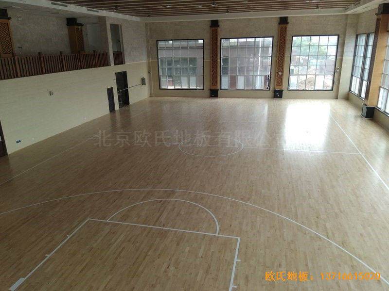洛阳吉利三中篮球馆运动地板铺装案例4