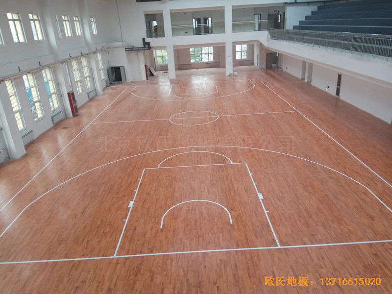 济南中区十三中学篮球馆体育地板安装案例5