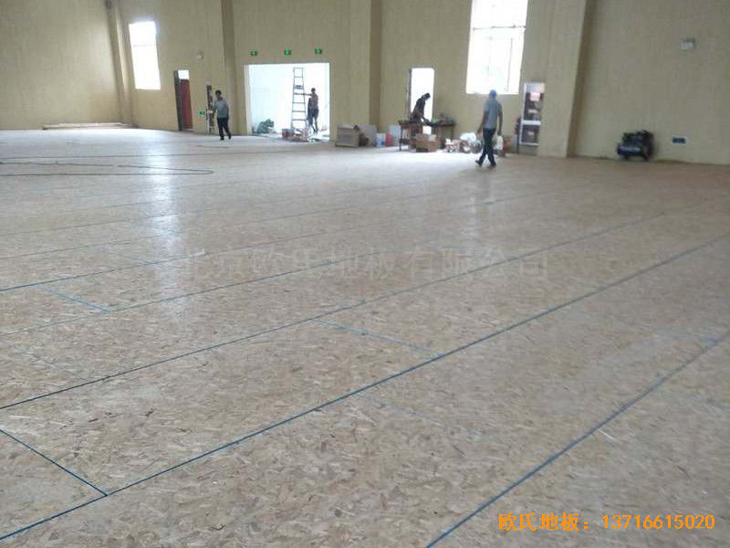 九江德安县第三小学运动馆运动地板施工案例2