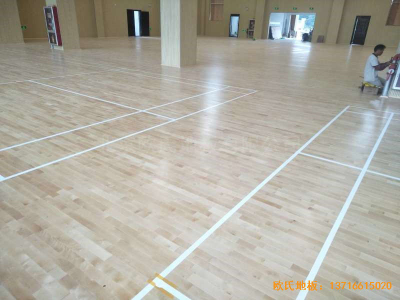 九江德安县第三小学运动馆运动地板施工案例3