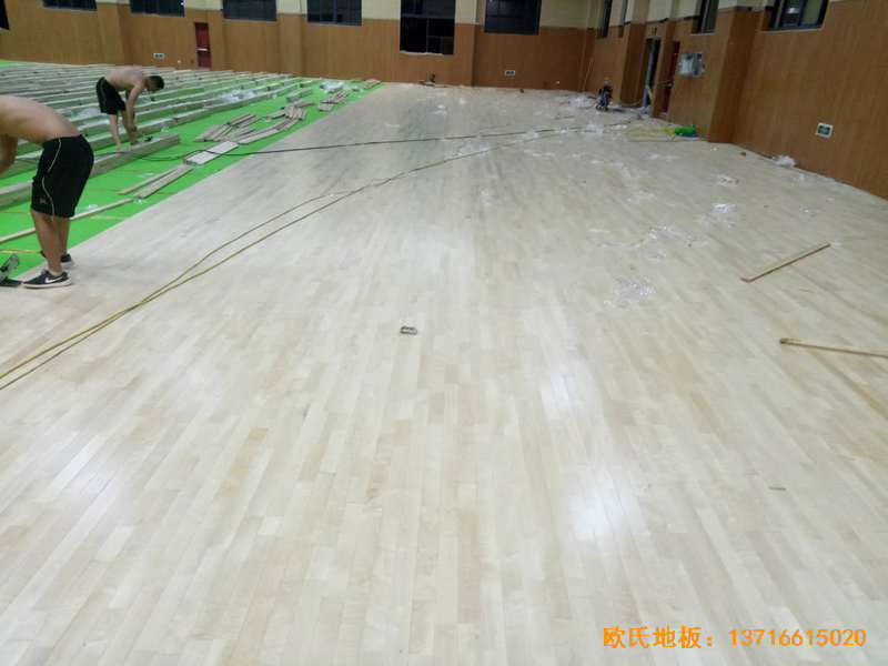 浙江台州路北街道篮球馆运动地板铺设案例4