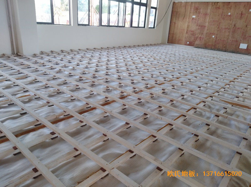 云南倪家营第三小学篮球馆体育地板安装案例1