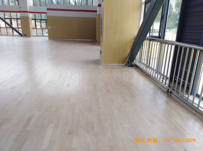 云南倪家营第三小学篮球馆体育地板安装案例4