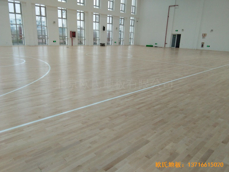 浙江温岭石桥头中心小学篮球馆运动木地板安装案例3