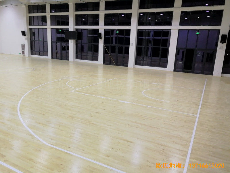 浙江舟山市舟山电厂篮球馆体育木地板铺设案例2