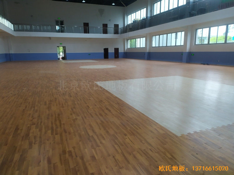 浙江虹桥较好的小学篮球馆运动木地板施工案例0