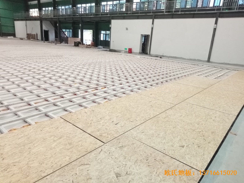 海南三亚619项目训练馆体育地板铺设案例2