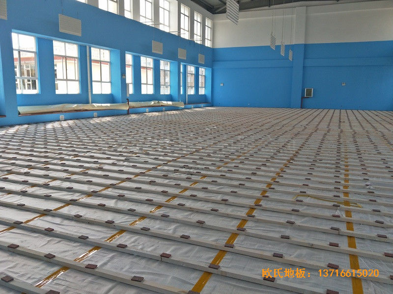 云南公安局小区羽毛球馆体育地板铺设案例1