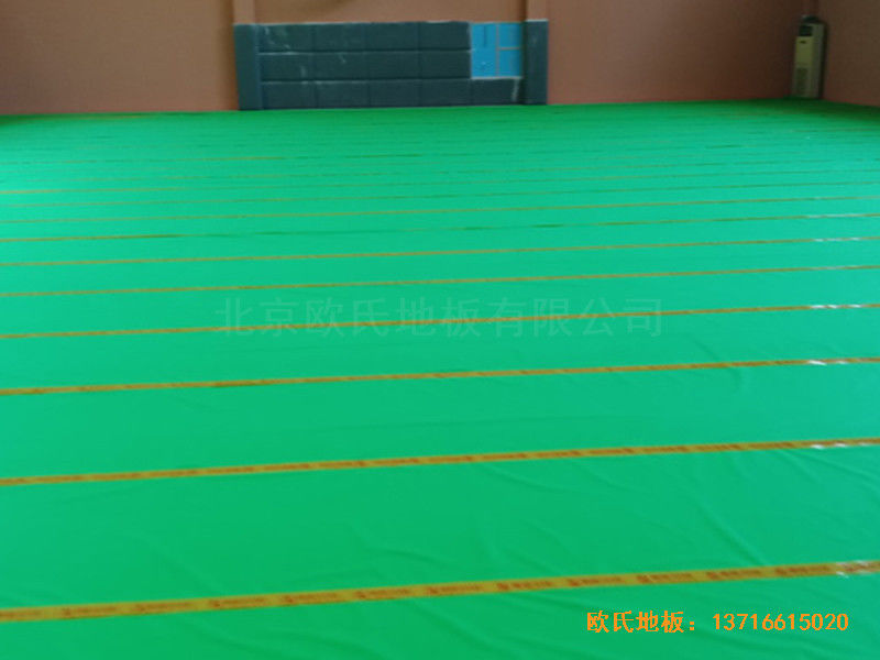 湖北武汉实验外国语学校篮球馆运动地板铺设案例2