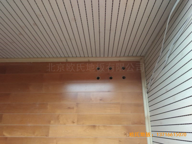 湖南岳麓南雅湘江中学篮球馆运动木地板施工案例2