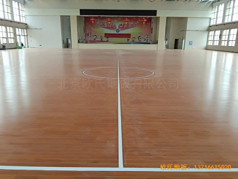 湖南岳麓南雅湘江中学篮球馆运动木地板施工案例5