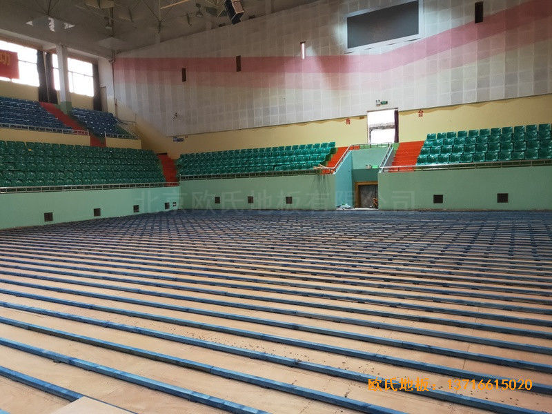 云南官渡区体育馆运动木地板铺装案例1