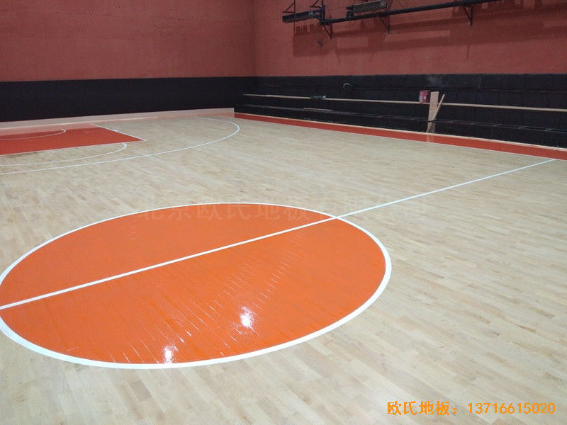 石家庄青园街电信营业厅对面篮球馆体育木地板铺设案例3