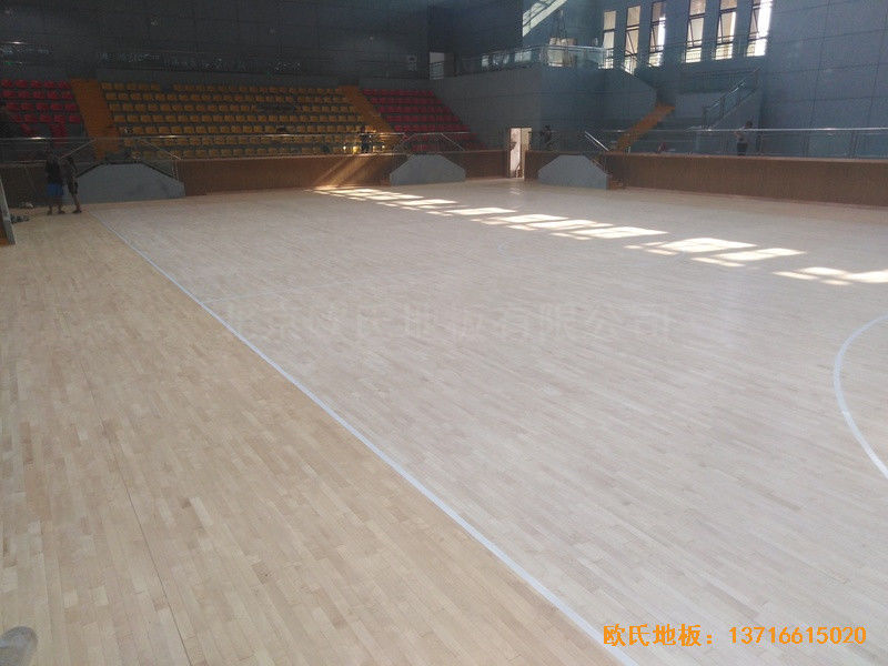 自贡富顺衡水一中篮球馆运动地板安装案例2