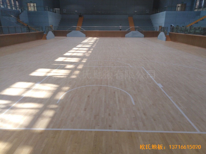 自贡富顺衡水一中篮球馆运动地板安装案例4