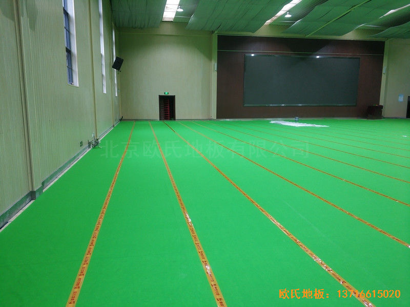 郑州四中体育馆运动地板施工案例2