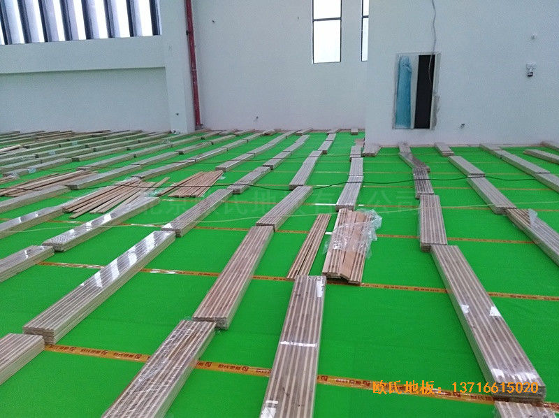 重庆重光小学篮球馆运动地板施工案例2