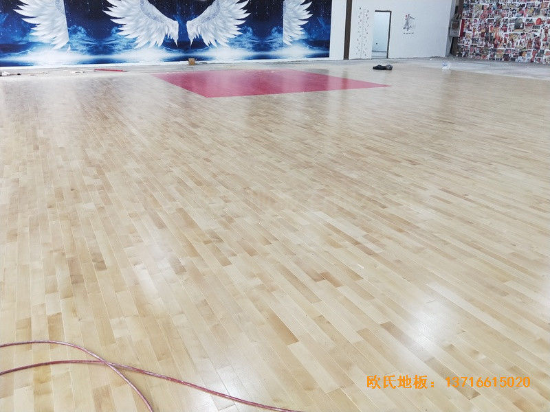 长春CBD汽车生活馆篮球馆运动木地板铺设案例3