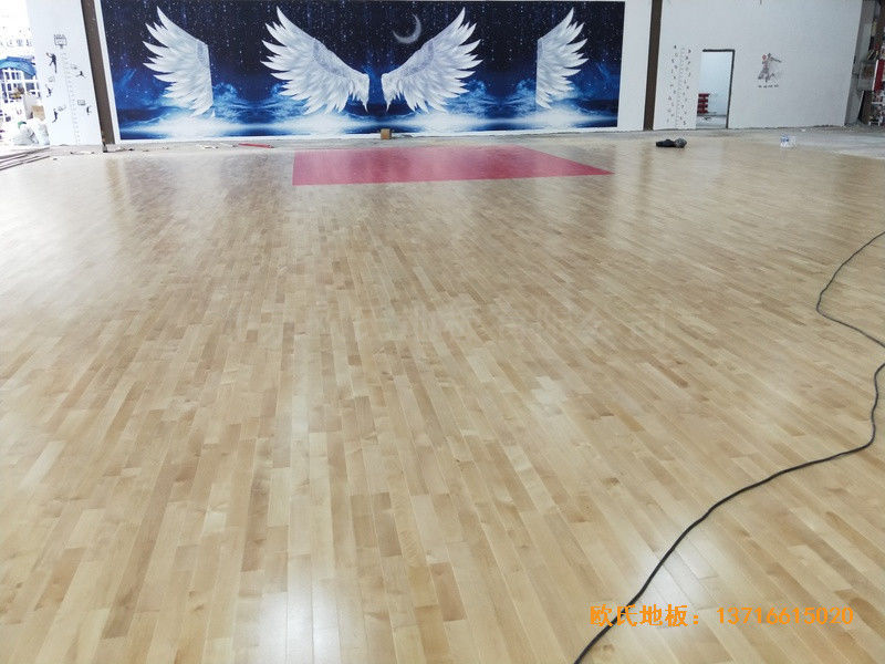 长春CBD汽车生活馆篮球馆运动木地板铺设案例4