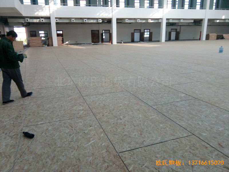 陕西安康职业技术学院篮球馆体育地板铺装案例3