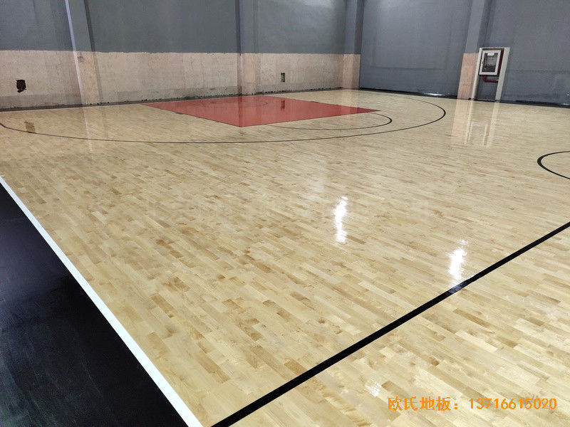 上海松江区kc篮球公园体育地板铺设案例4