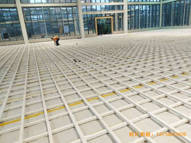 云南罗平县人民法院运动馆运动地板铺设案例1