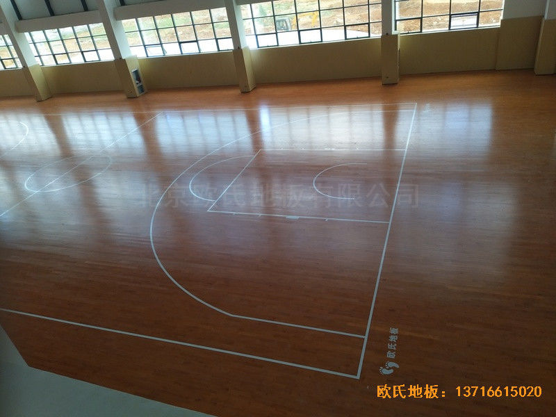 云南蒙自师范体育馆运动地板安装案例4