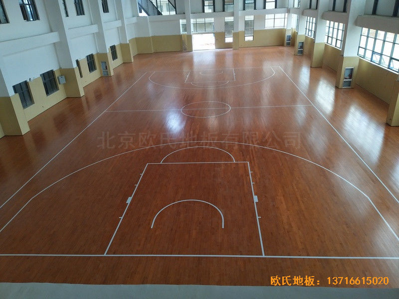 云南蒙自师范体育馆运动地板安装案例5
