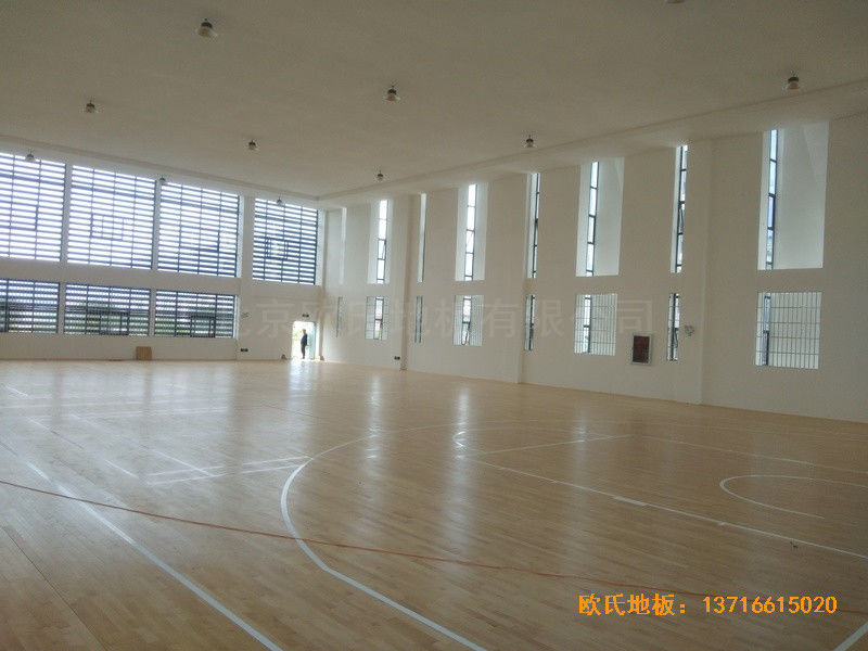 云南高速管理中心篮球馆体育木地板安装案例4