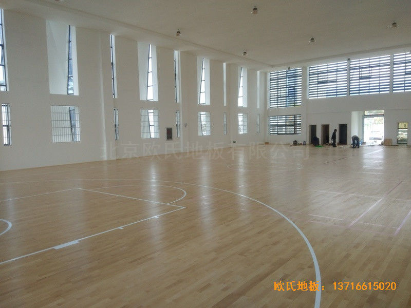 云南高速管理中心篮球馆体育木地板安装案例5